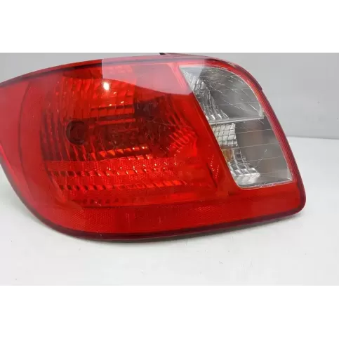 924011G000 фара задняя KIA Rio 2005