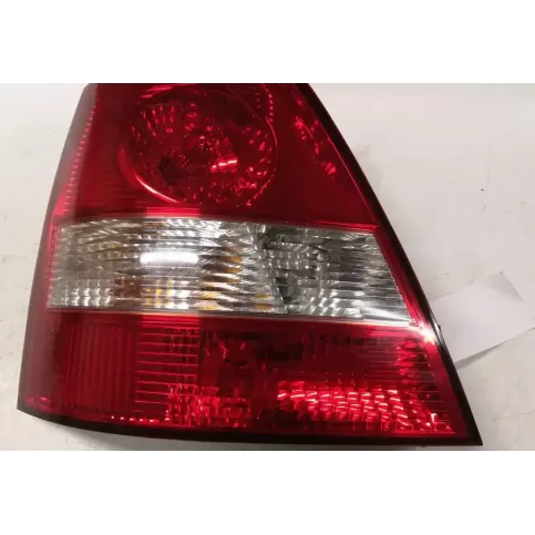 924013L0 фара задняя KIA Sorento 2005