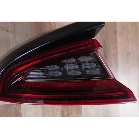 92401J5100 фара задняя KIA Stinger 2019
