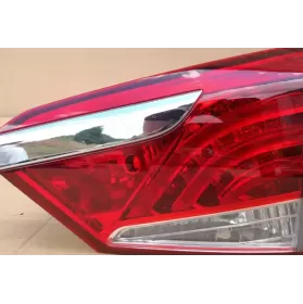 92404-3Z0 фара задня Hyundai i40 2015