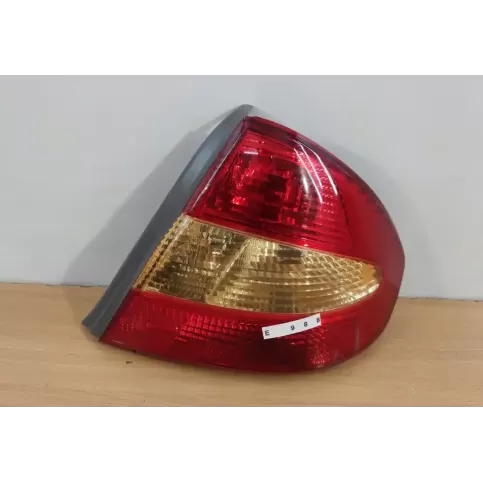 974RSTANLEY фара задняя Toyota Prius (XW10) 2001