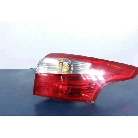 BM51-13404-HG фара задняя Ford Focus 2013