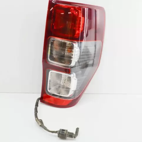 EB3B13404LA фара задняя Ford Ranger 2018