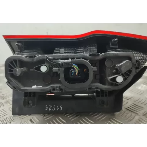 ET7613N004AD фара задняя Ford Turneo Courier 2018