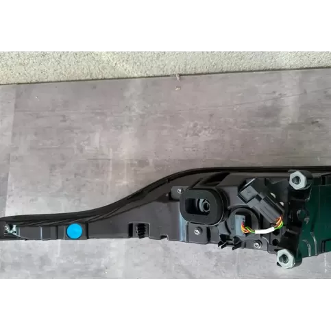 K8D213405BE фара задняя Land Rover Range Rover Evoque L551 2020