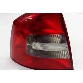 VP4SHX13405B фара задняя Skoda Octavia Mk2 (1Z) 2008