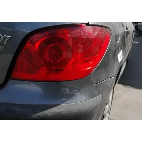 0319385104 фара задняя Peugeot 307 2004