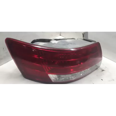 04250775 фара задняя Hyundai Sonata 2008