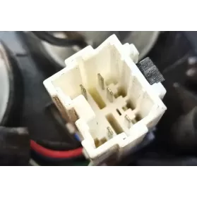 0431679 фара задняя Mitsubishi Colt 1998