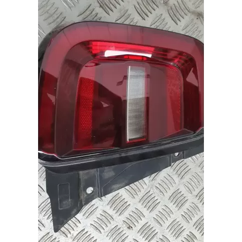 052213316 фара задня Fiat 500E 2021