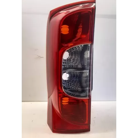 102366305 фара задняя Peugeot Bipper 2011