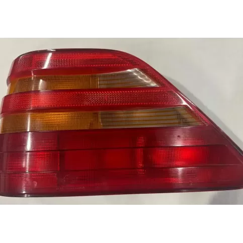 1408201764 фара задняя Mercedes-Benz S W140 1991