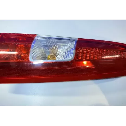 160896 фара задняя Volvo V70 2006