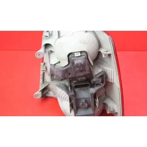 1T0945095P фара задня Volkswagen Touran I 2003