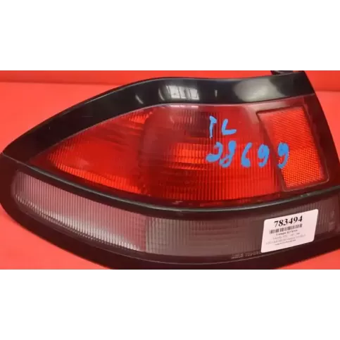 220-61825 фара задняя Mazda 626 2000