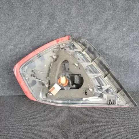 22505600 фара задняя Nissan Tiida C11 2009