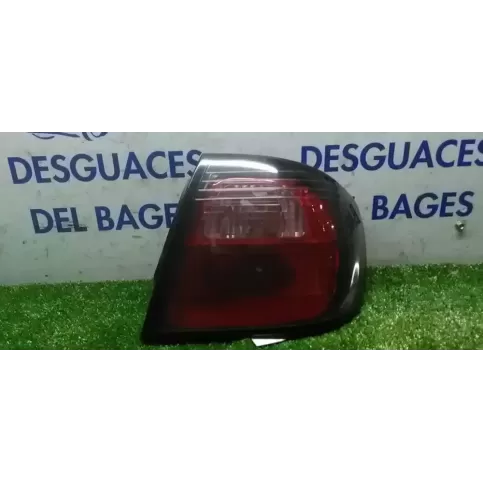 265509F527 фара задняя Nissan Primera 1996