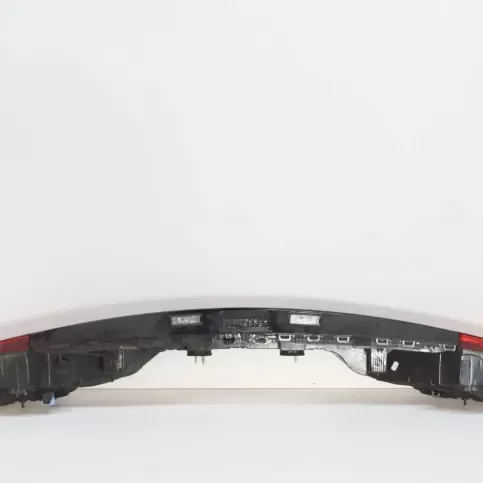 4M8945095P фара задня Audi Q8 2021