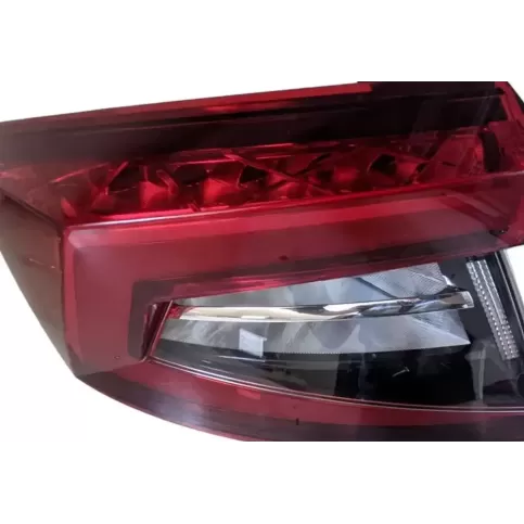 57A945207S фара задняя Skoda Karoq 2019