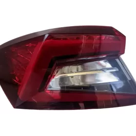 57A945207S фара задняя Skoda Karoq 2019