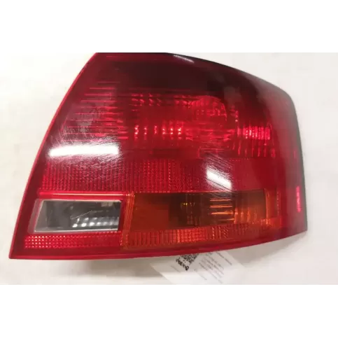 748002 фара задня Audi A4 S4 B7 8E 8H 2007