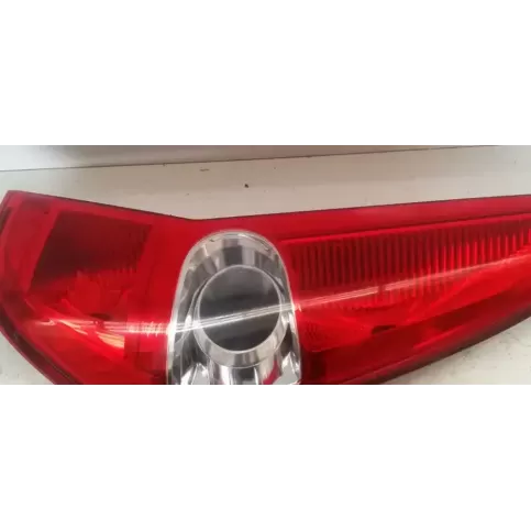 89071628 фара задняя Suzuki Splash 2010
