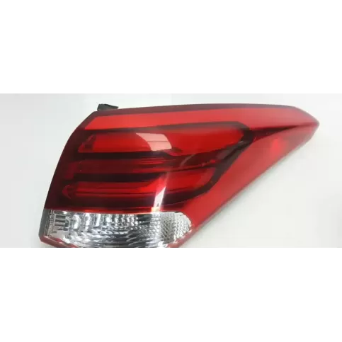 924203Z600 фара задня Hyundai i40 2015