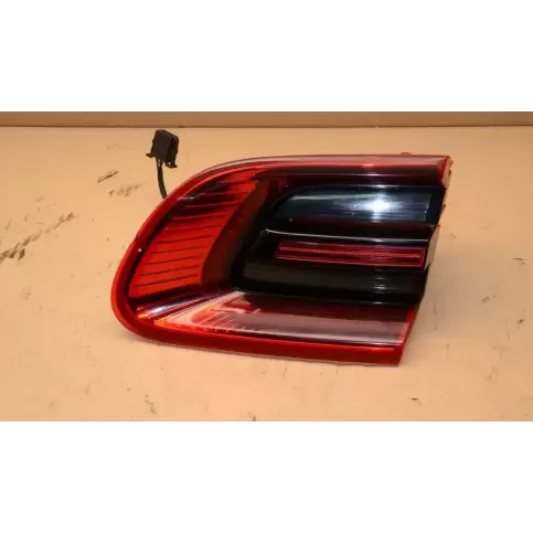 95B945094G фара задняя Porsche Macan 2015