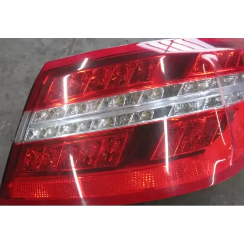 A2079060458 фара задняя Mercedes-Benz E A207 2010