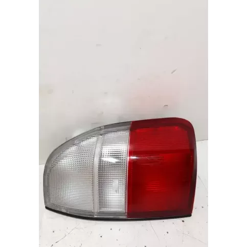 MR981082 фара задняя Mitsubishi L200 2000