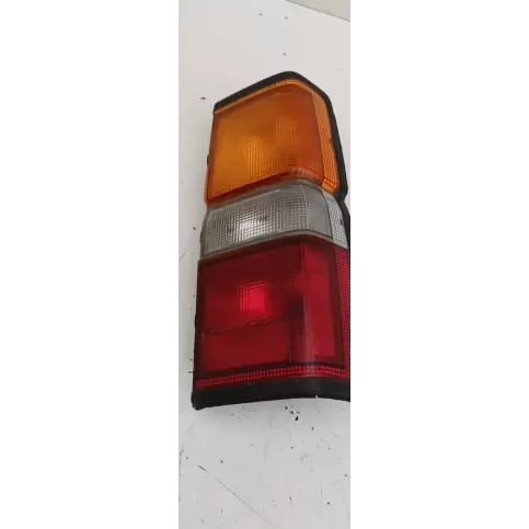 013151903R фара задняя Nissan Terrano 1995