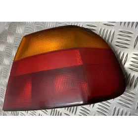 0151745 фара задняя Mitsubishi Carisma 2000