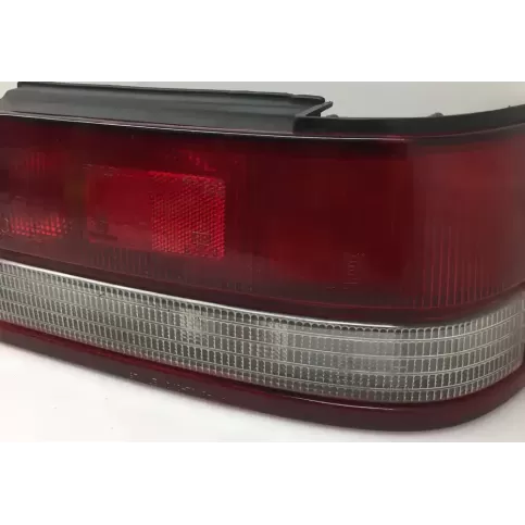 0437848R фара задняя Mazda 626 1989