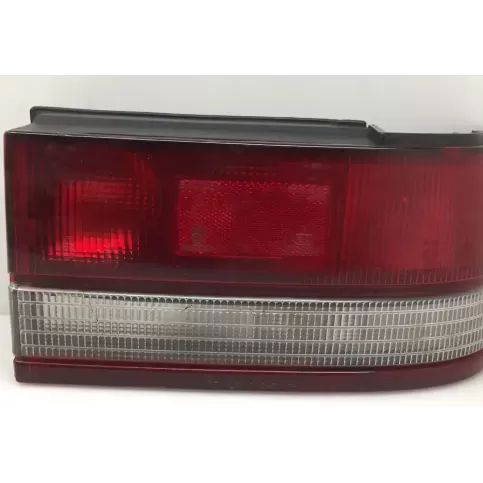 0437848R фара задняя Mazda 626 1989