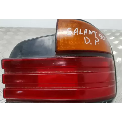 043857 фара задняя Mitsubishi Galant 1990