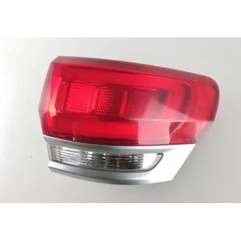 051015B фара задняя Jeep Grand Cherokee 2015