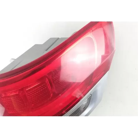 051015B фара задняя Jeep Grand Cherokee 2015