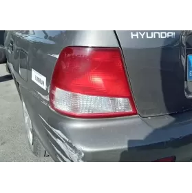 082211933LB фара задняя Hyundai Accent 2002