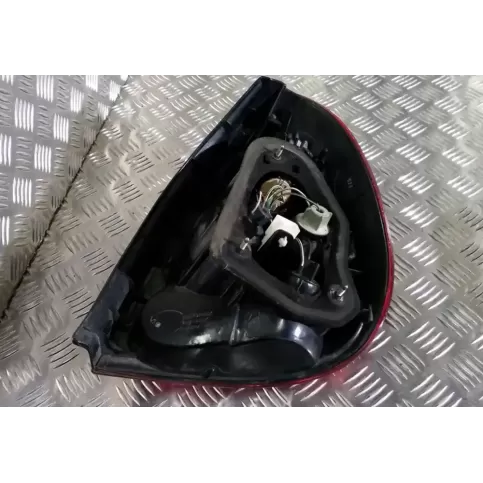 110146052 фара задняя Toyota Corolla E120 E130 2001