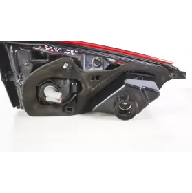22618013 фара задняя Nissan Qashqai 2016