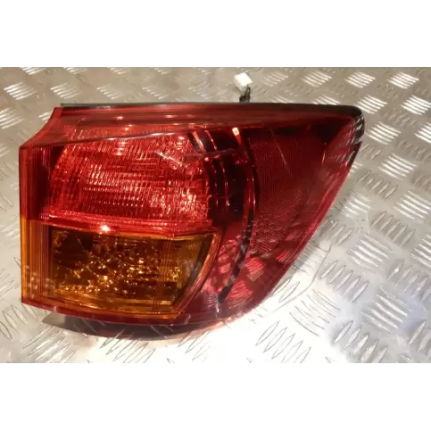 23130 фара задняя Lexus IS 220D-250-350 2006