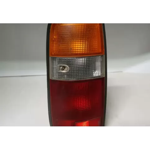 3306903L фара задняя Toyota Land Cruiser (J100) 1992