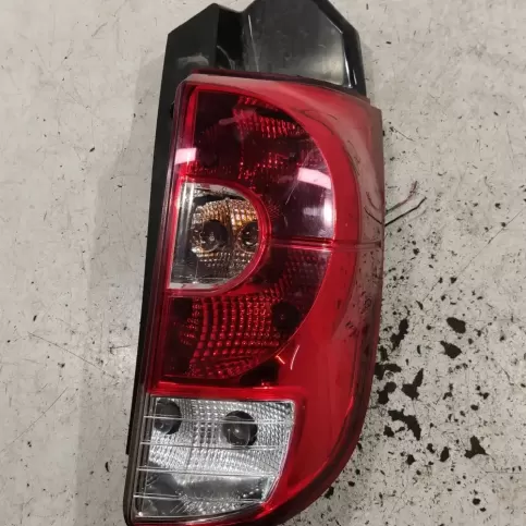 8330A480 фара задняя Mitsubishi Colt 2011