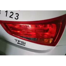 8X0645094 фара задня Audi A1 2010