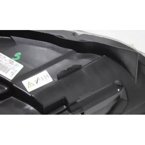 90018090 фара задня BMW X1 E84 2012