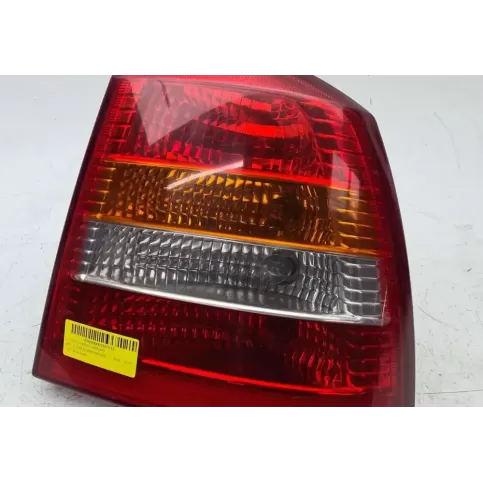 9052154401 фара задня Opel Astra G 2000