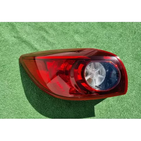 B45C-51160 фара задня Mazda 3 III 2016