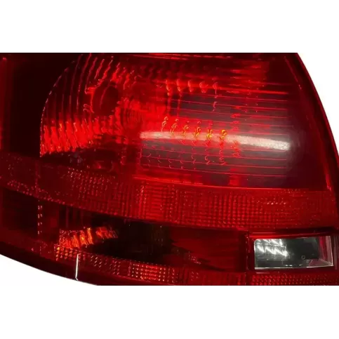 UL0748001 фара задняя Audi A4 S4 B7 8E 8H 2007