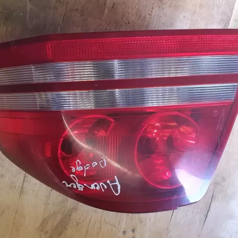 W0089709 фара задняя Dodge Avenger 2007
