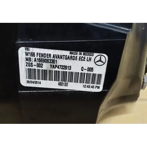 ZGS002 фара задняя Mercedes-Benz ML W166 2012